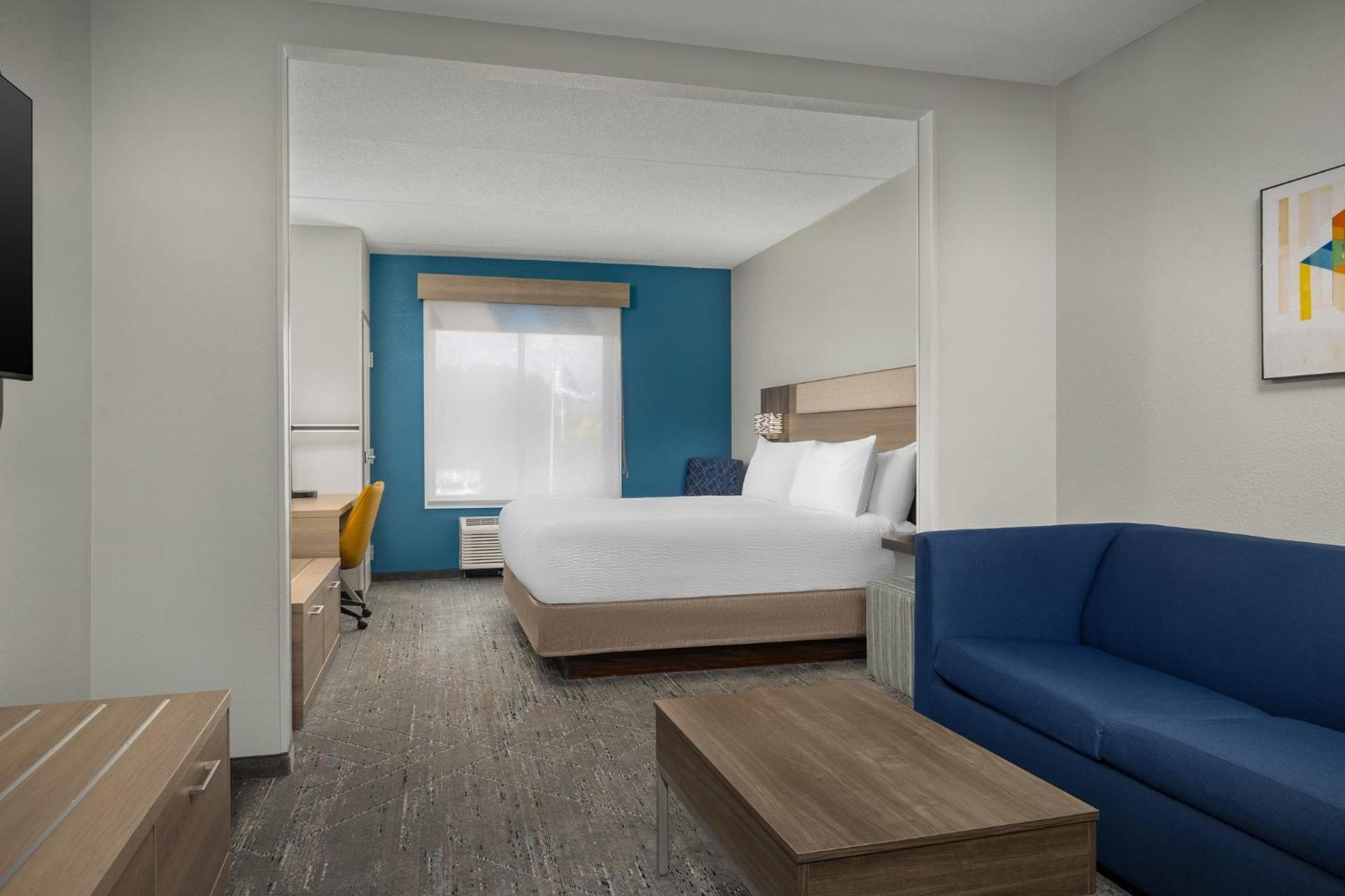 Holiday Inn Express Hotel & Suites Greensboro - Airport Area By Ihg Exterior foto