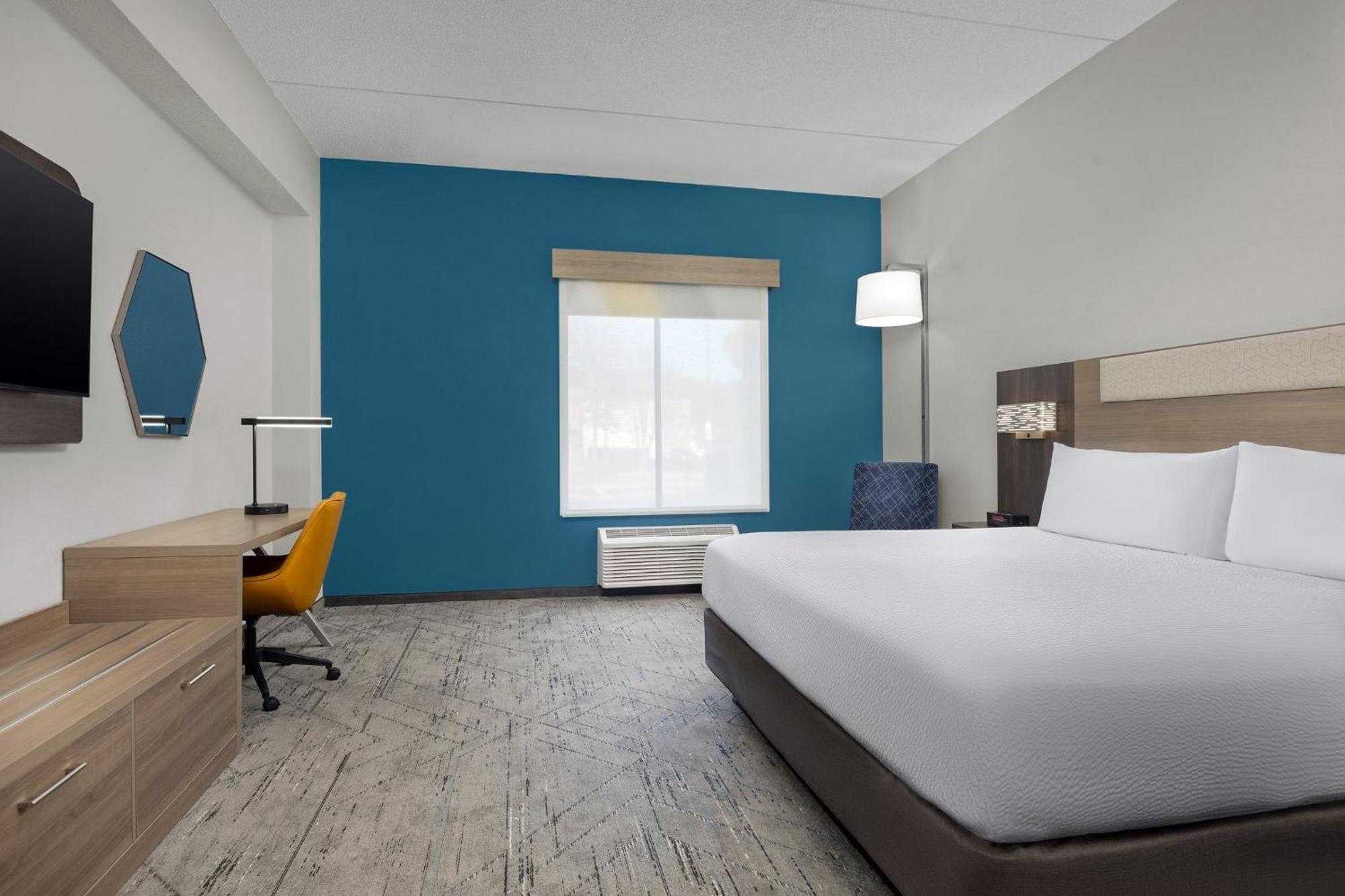 Holiday Inn Express Hotel & Suites Greensboro - Airport Area By Ihg Exterior foto