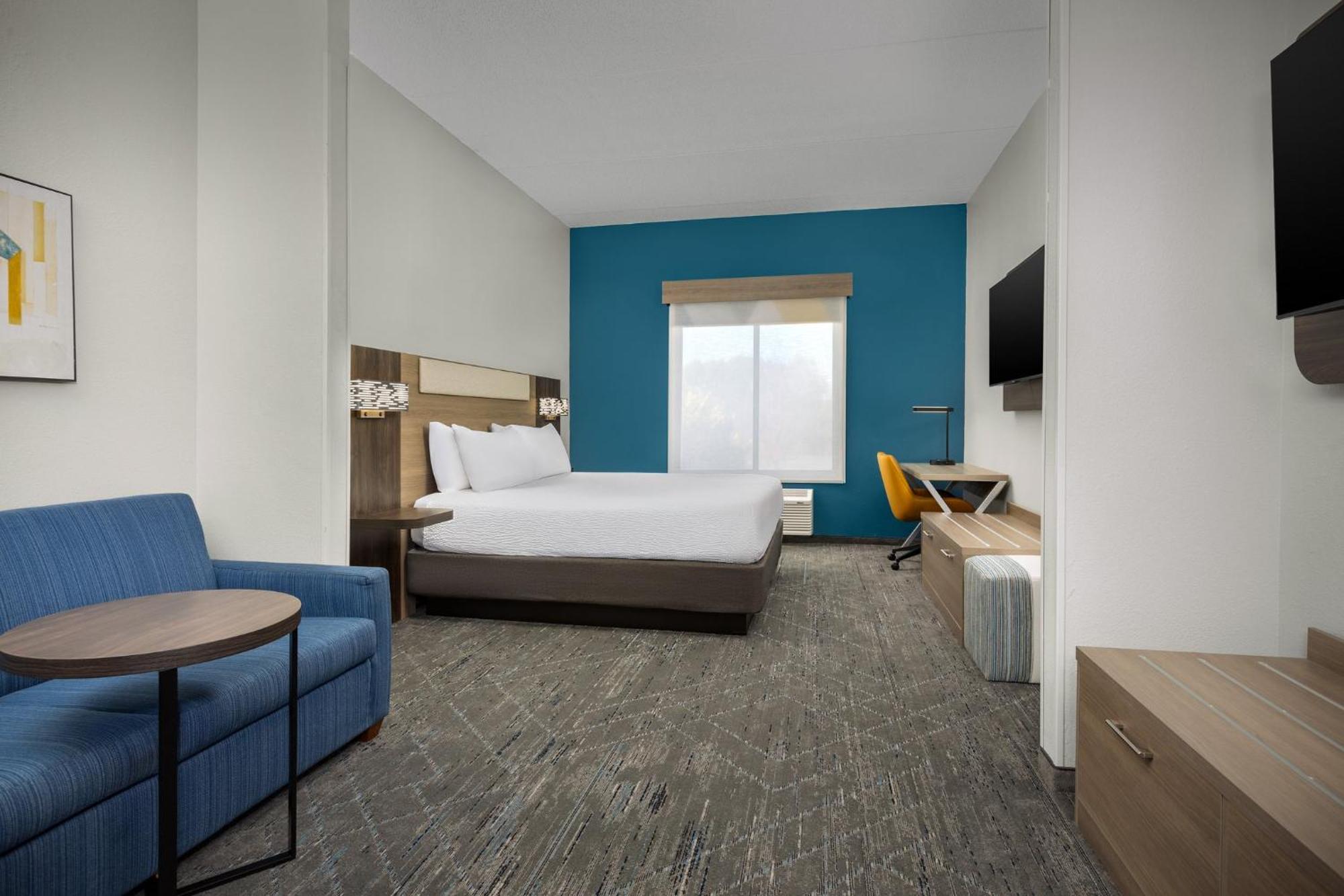Holiday Inn Express Hotel & Suites Greensboro - Airport Area By Ihg Exterior foto